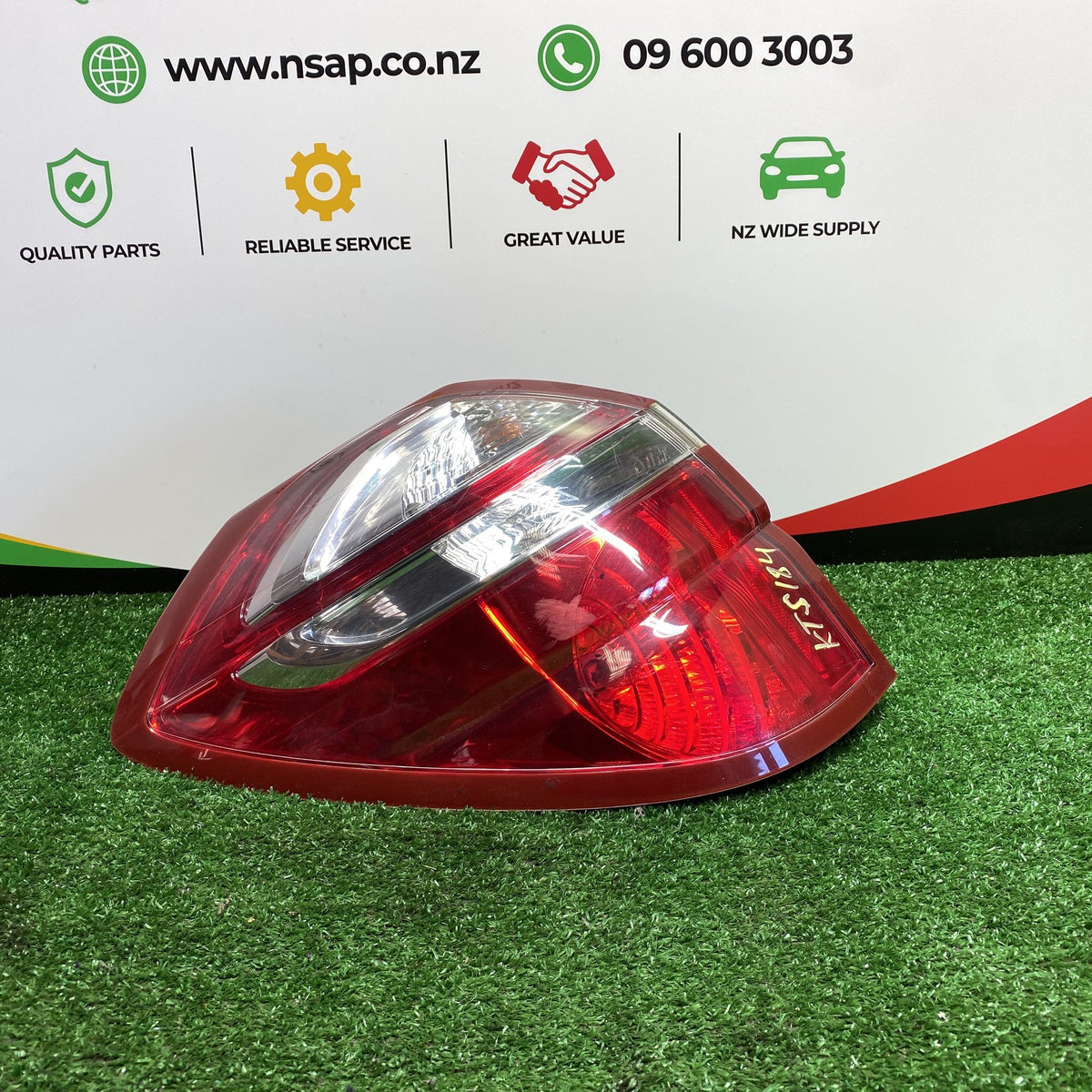 2006 Subaru Legacy - Left Taillight LENS: KOITO 220-20952/ PN: 84201AG332