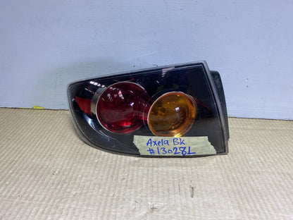2006 Mazda Axela BK - Left Taillight PN: P2688