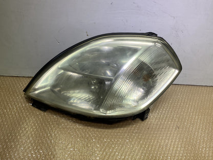 2005 Nissan Teana - Left Headlight PN: see photos
