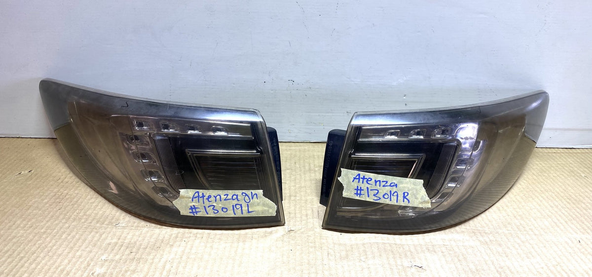 2008 Mazda Atenza GHEFW - Left Taillight PN: Koito 220-41095 right taillight, left and right tailgate light