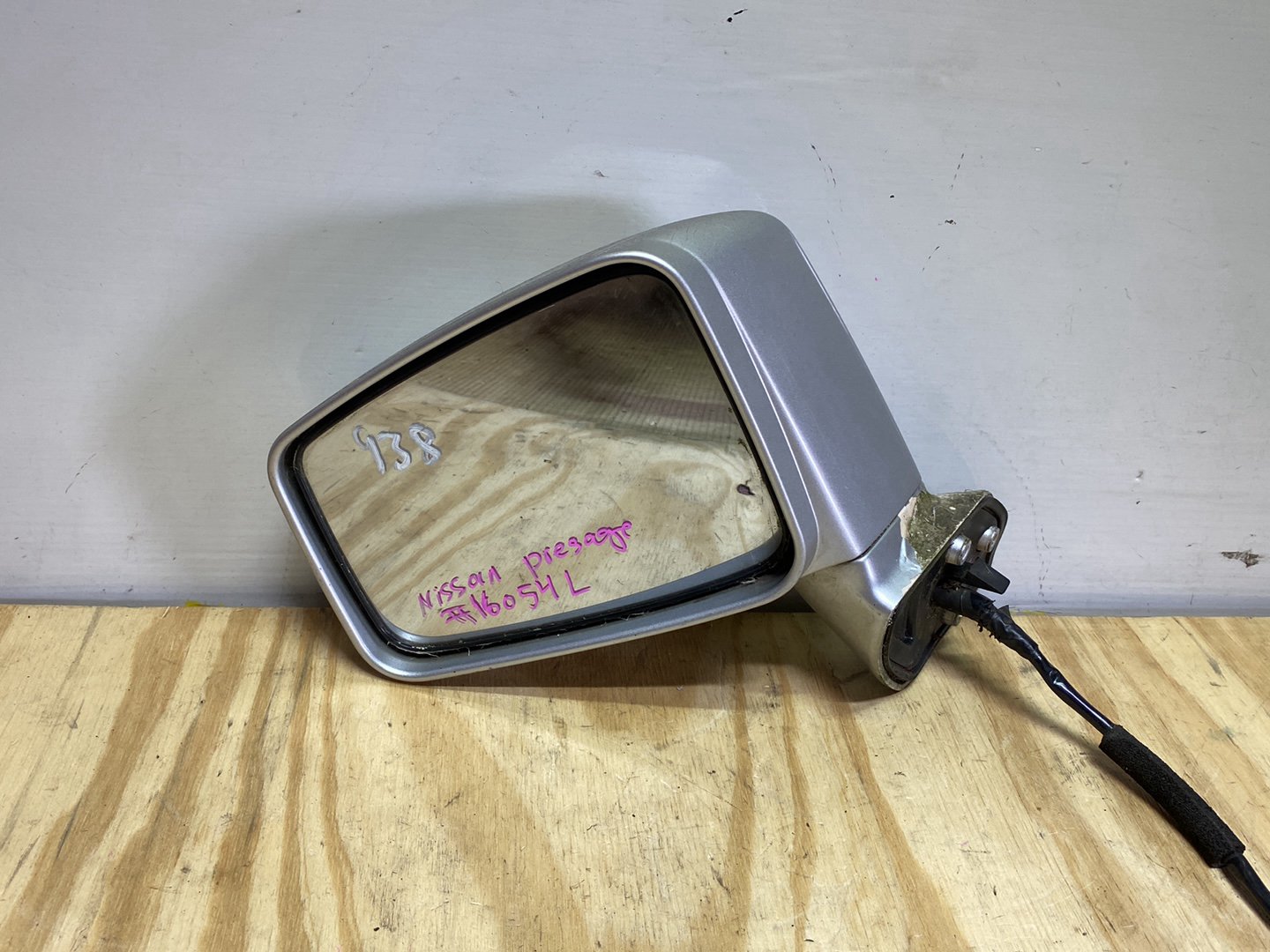 2005 Nissan Presage TU31 - Left Door Mirror PN: 11 wires