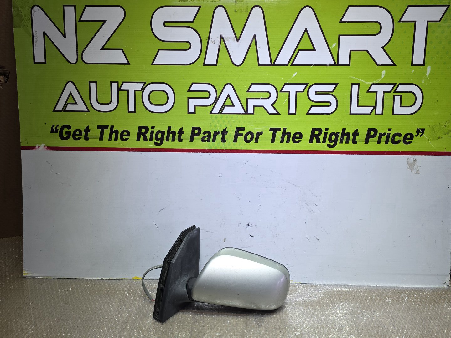 2005 Used Toyota Corolla- Left Door Mirror PN: 3 wires