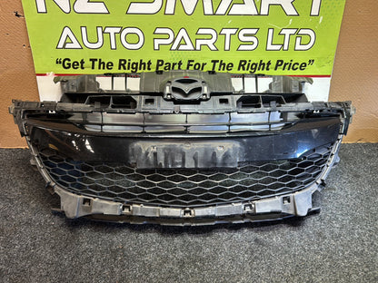 2012 Mazda Axela - Bumper Grille