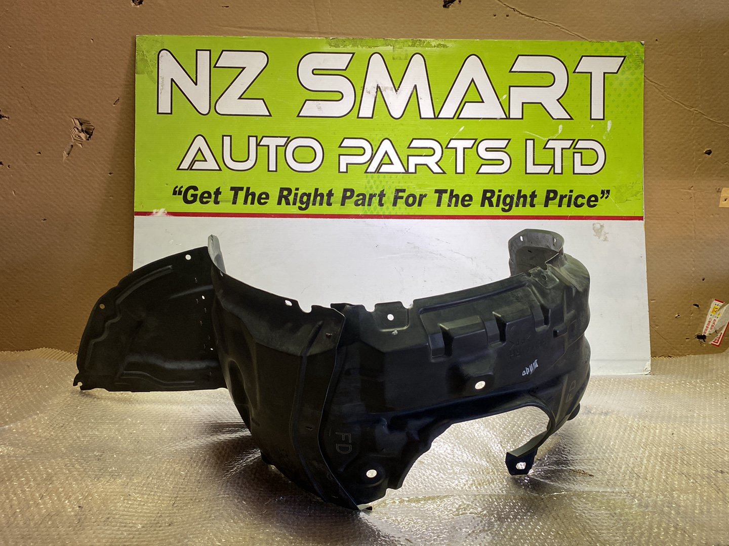 2010 Mazda Axela- Right Front Guard Liner PN: BBN256140C