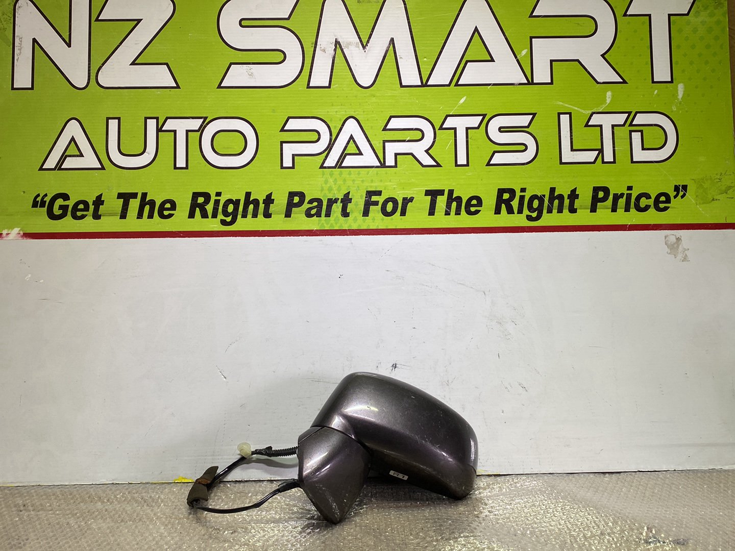 2008 Nissan Tiida- Left Door Mirror PN: 3 wires