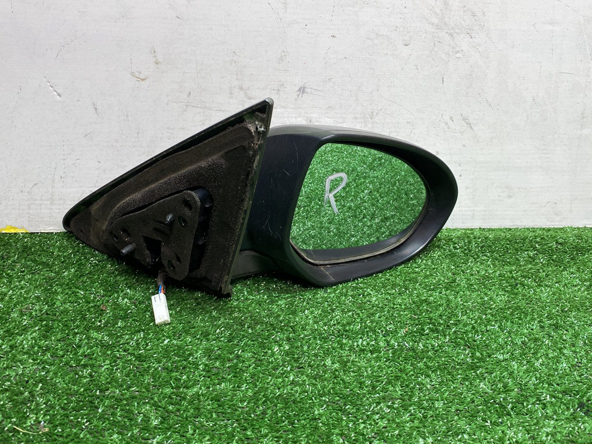 2009 Mazda Axela - Right Door Mirror/ PN: 7 wires
