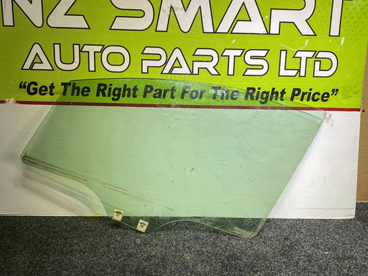 2010 Mazda Premacy CREW - Left Front Door Glass PN: Tint Number M408