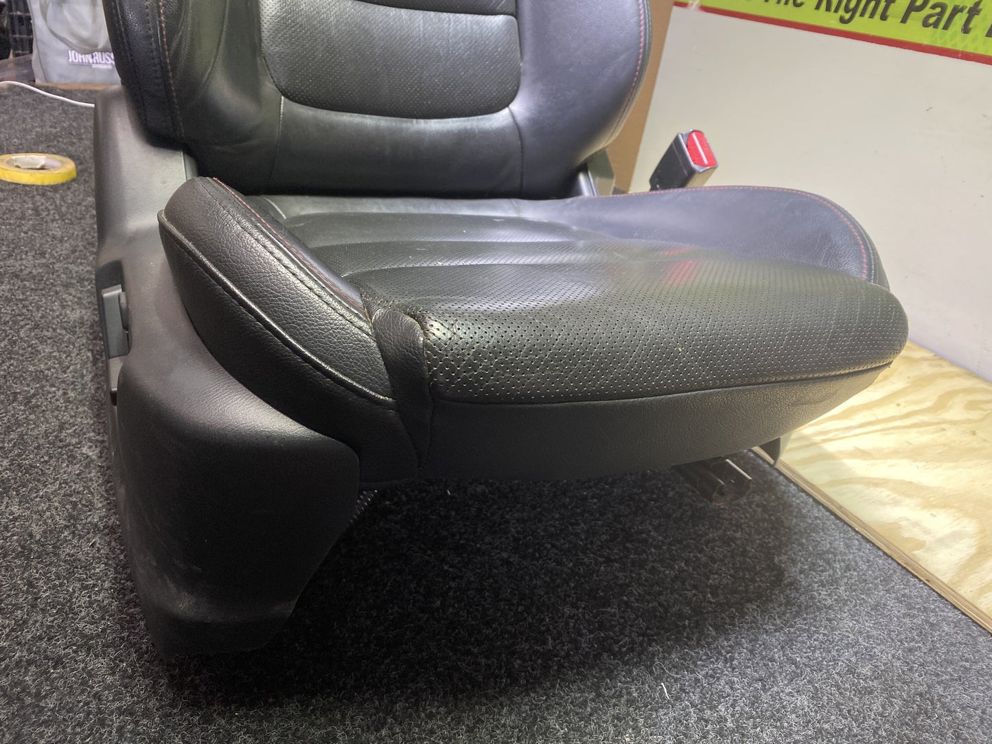 2013 Mazda CX-5 KE2AW - Right Front Seat