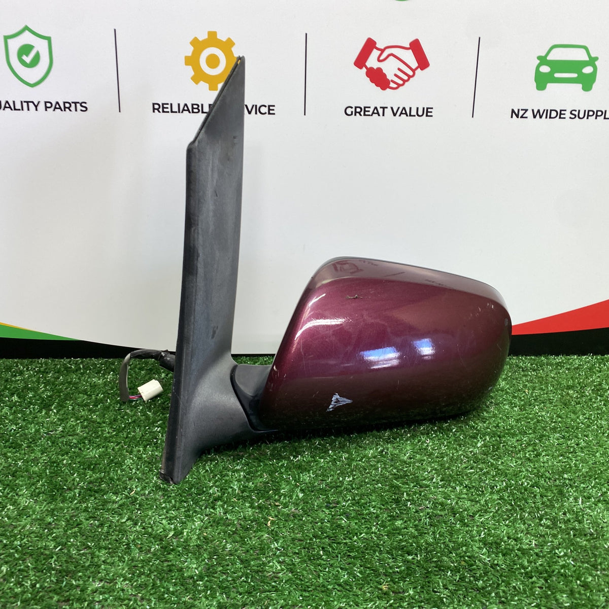 2005 Used Toyota Isis - Left Door Mirror PN: 5 Wires