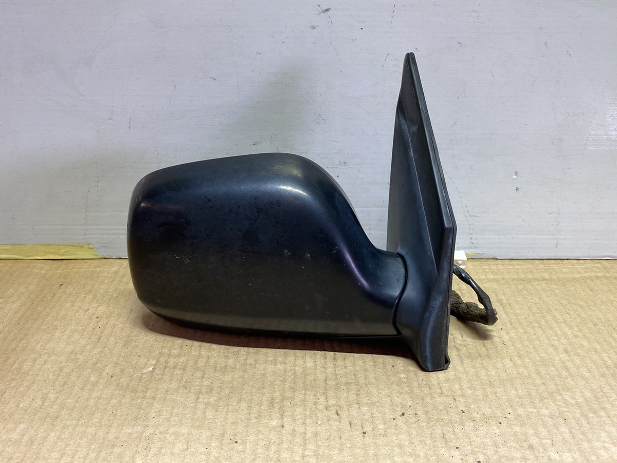 1996 Toyota Ipsum SXM10 - Right Door Mirror PN: 5 wires