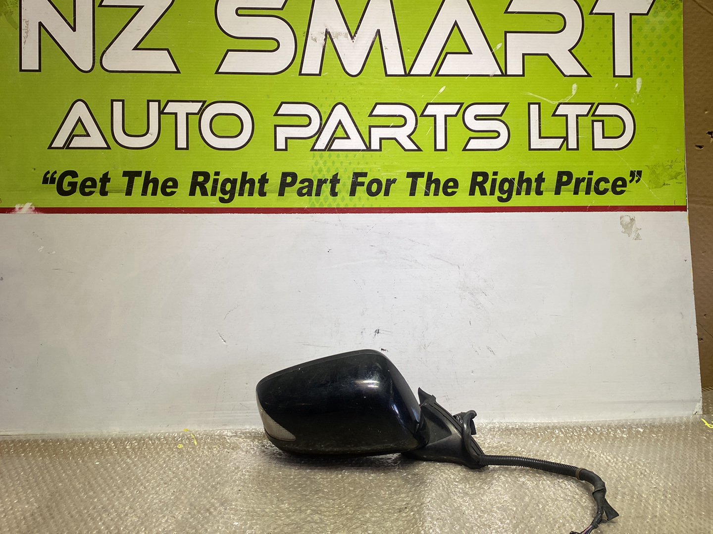 2008 Honda Fit- Right Door Mirror PN: 7 wires