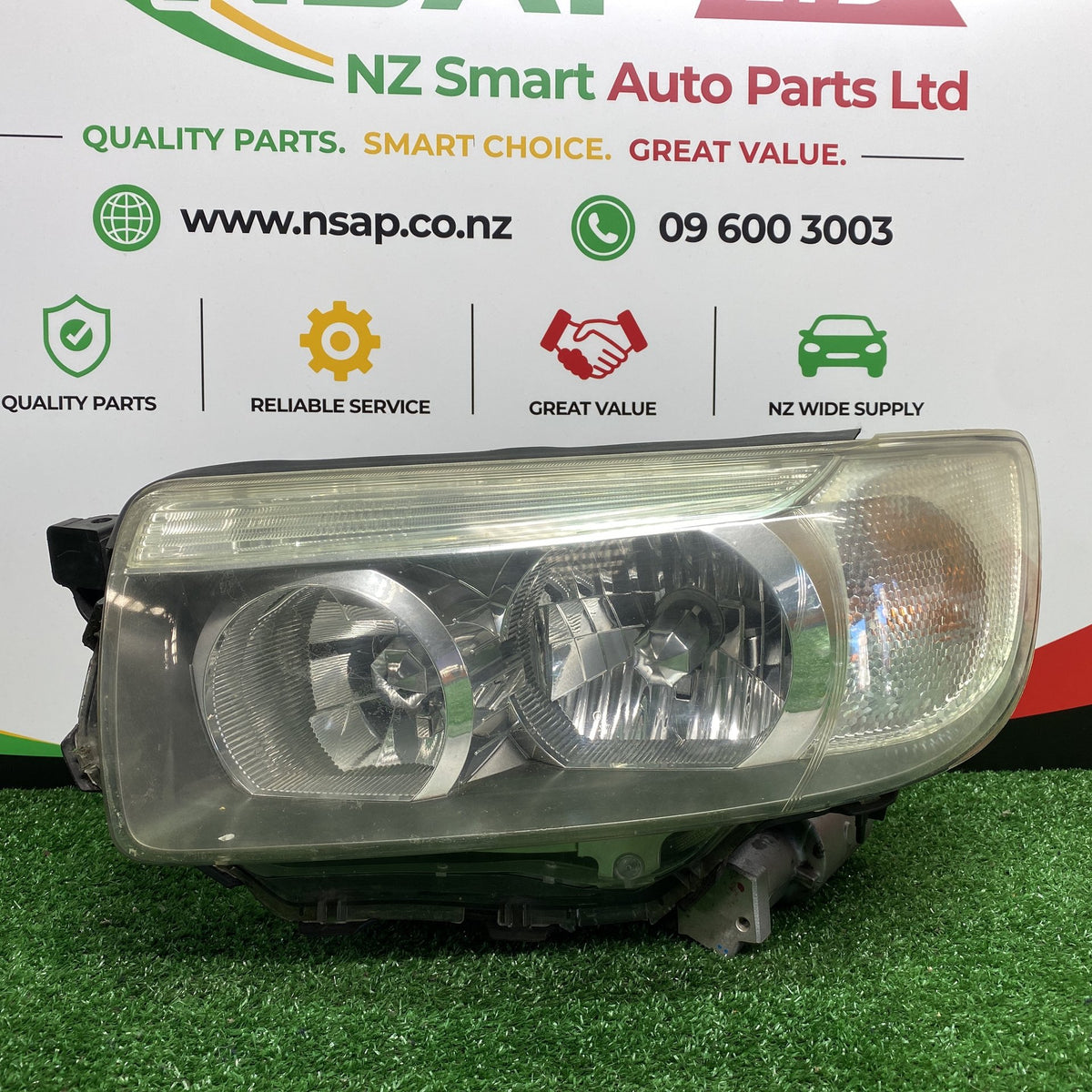 2006 Subaru Forester - Left Headlight PN: ICHIKOH 1761