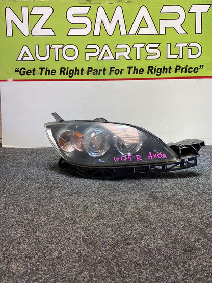 2008 Mazda Axela - Right Headlight Auto Adjust/ Hid Type/ Stanley P2951