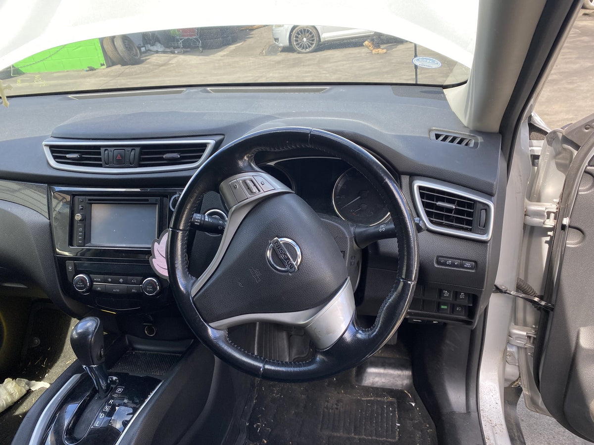 2015 Nissan X-Trail Hybrid All-Mode HT32 Dismantling For Parts - Dismantling For Parts
