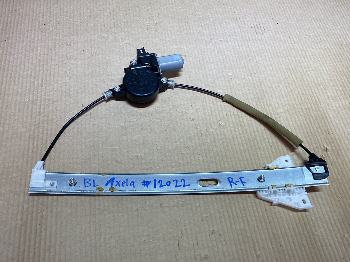 2010 Mazda Axela - Right Front Window Regulator/Motor