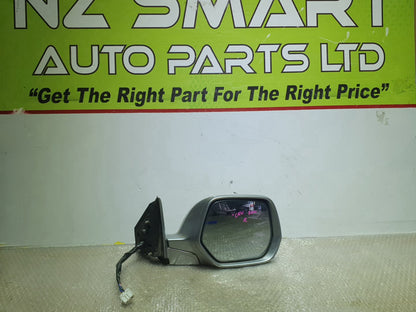 2010 Honda CR-V- Right Door Mirror PN: 9 wires