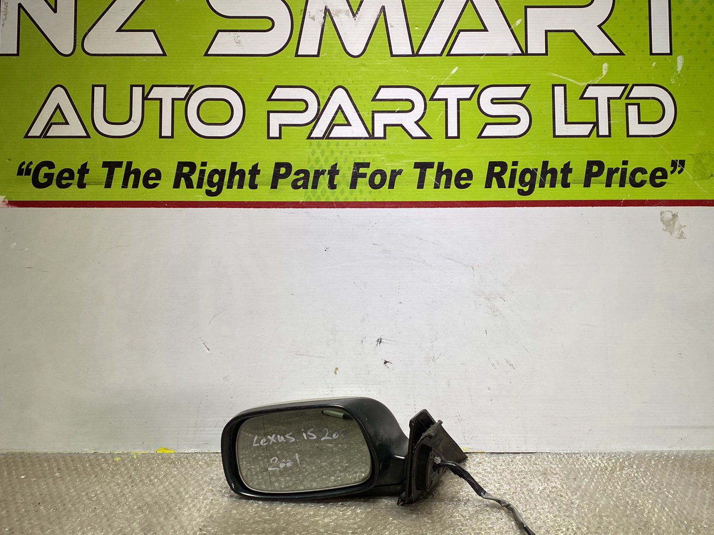 2001 Lexus IS200- Left Door Mirror PN: 7 wires