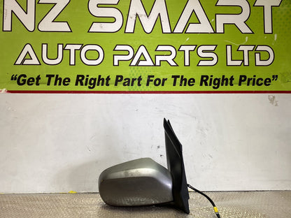 2004 Mazda MPV- Right Door Mirror PN: 5 wires