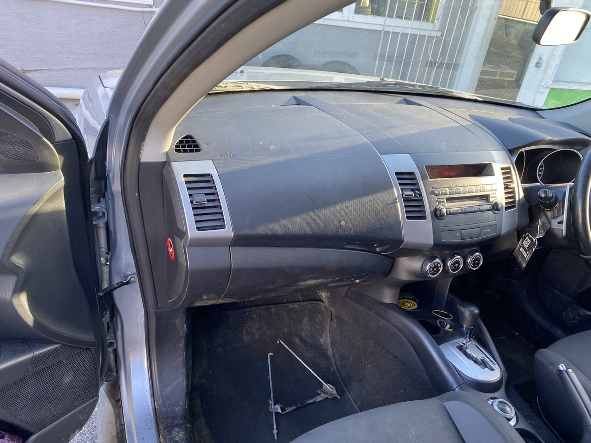 2010 Mitsubishi Outlander XLS Dismantling For Parts
