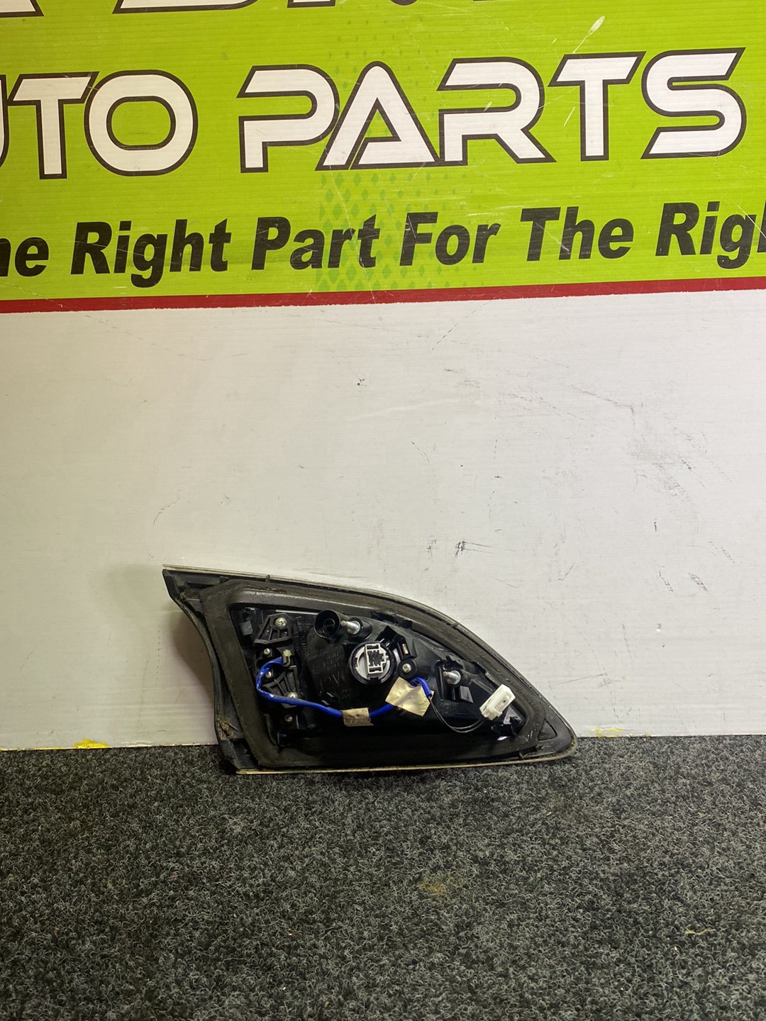 2011 Mazda Axela - Right Tailgate Light