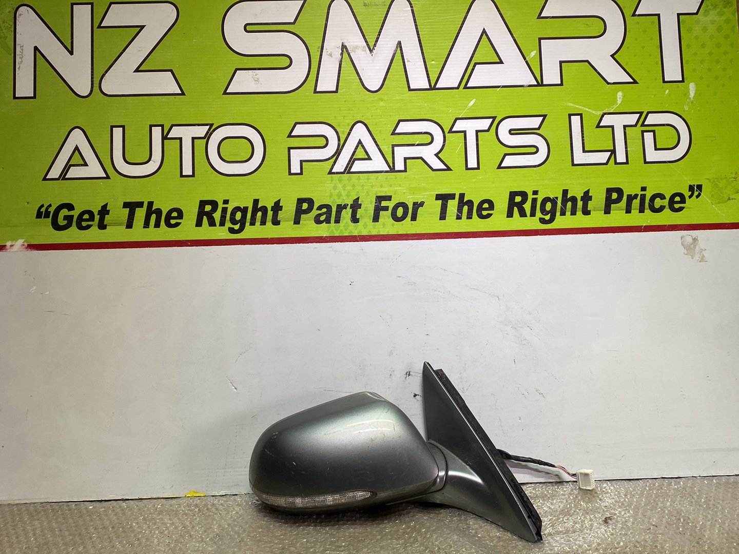 2005 Honda Accord- Right Door Mirror PN: 5 wires