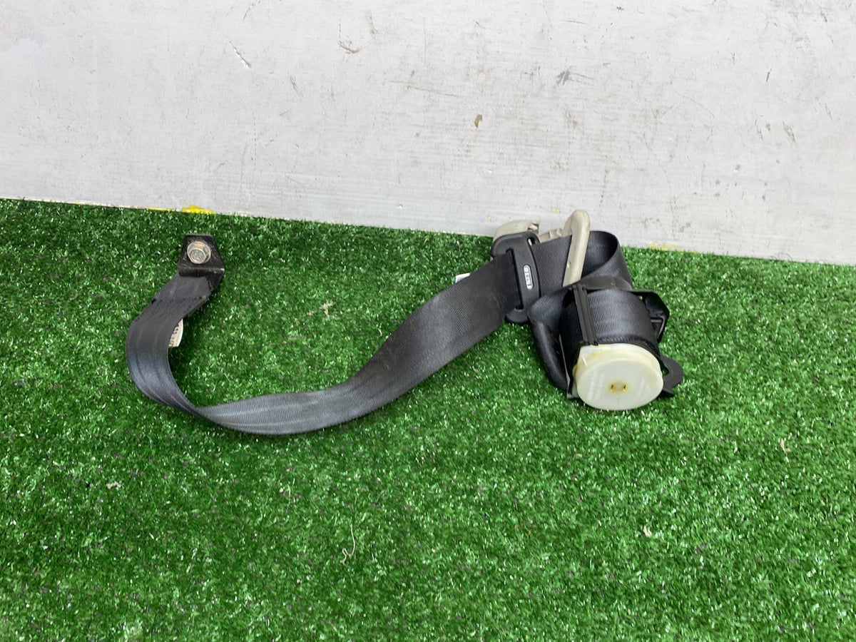 2013 Nissan Lafesta CWFFWN - Right Rear Seat Belt PN: See photos