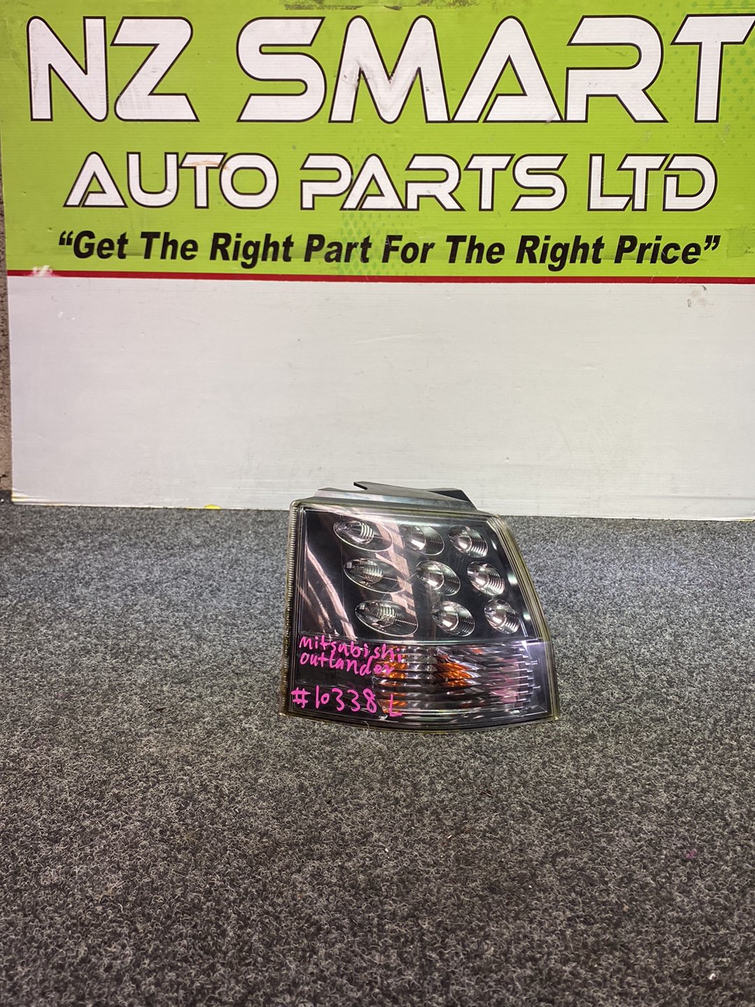 2007 Mitsubishi Outlander - Left Taillight PN: 220-87813