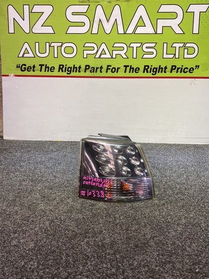 2007 Mitsubishi Outlander - Left Taillight PN: 220-87813