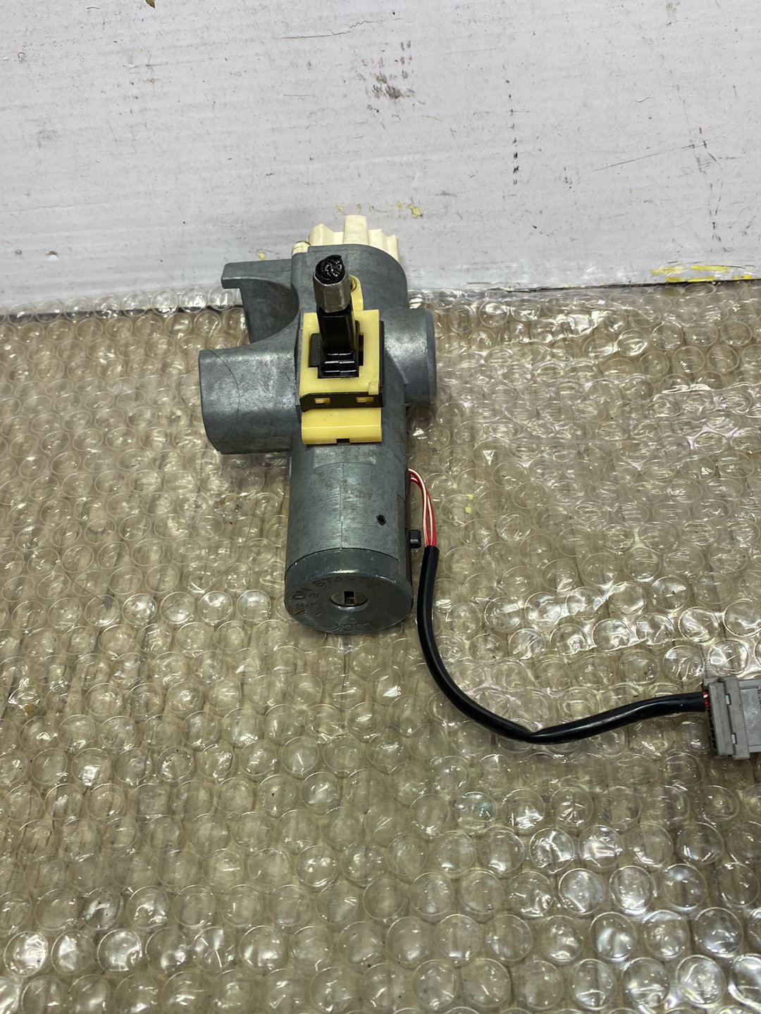 2006 Nissan Tiida- Ignition Switch PN: 487500M005