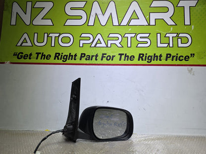 2005 Used Toyota Ractis- Right Door Mirror PN: 7 wires