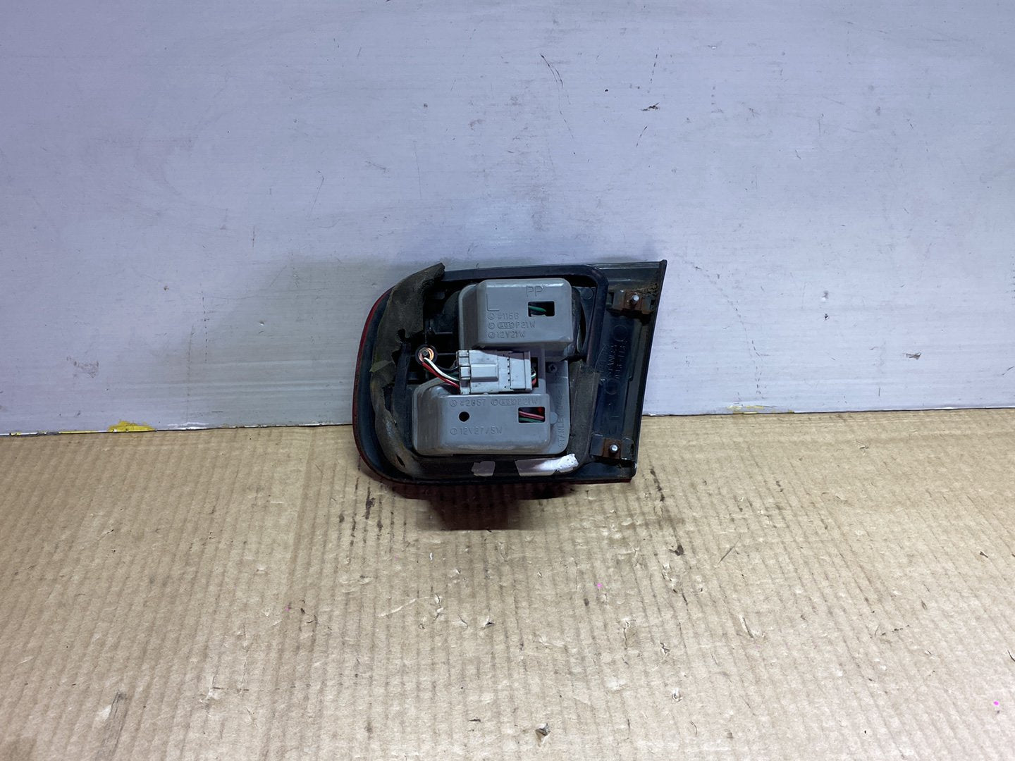 1994 Honda Civic - Left Boot Light PN: STANLEY 043-1132