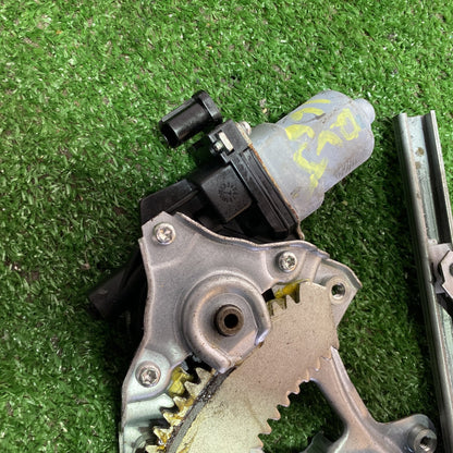 2014 Nissan Note Left Rear Window Regulator PN: 827211HH0A/Motor PN: 827301HH0A