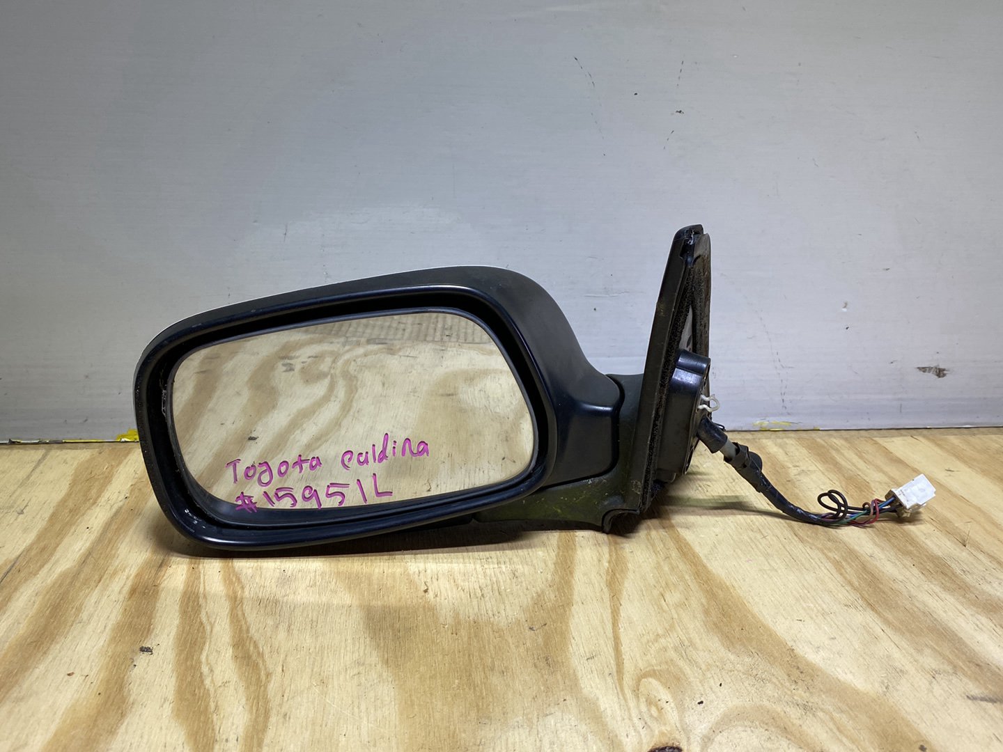1998 Toyota Caldina ST215 - Left Door Mirror PN: 7 wires