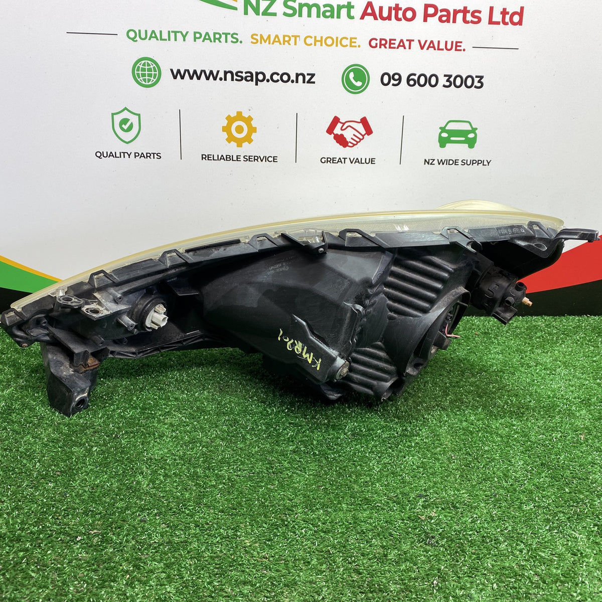 2008 Honda Fit - Right Headlight PN: STANLEY P6865