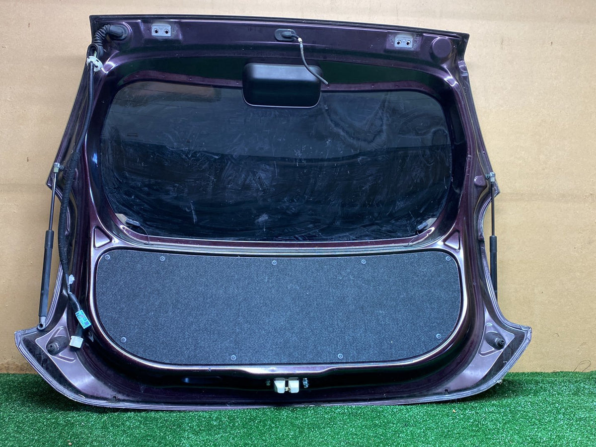2011 Used Toyota Passo - Tailgate PN: See photos- complete