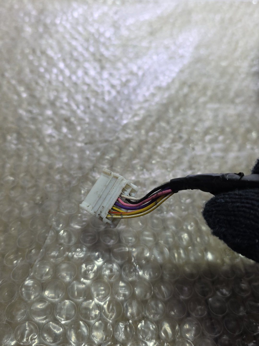 2005 Honda Accord- Left Door Mirror PN: 8 wires