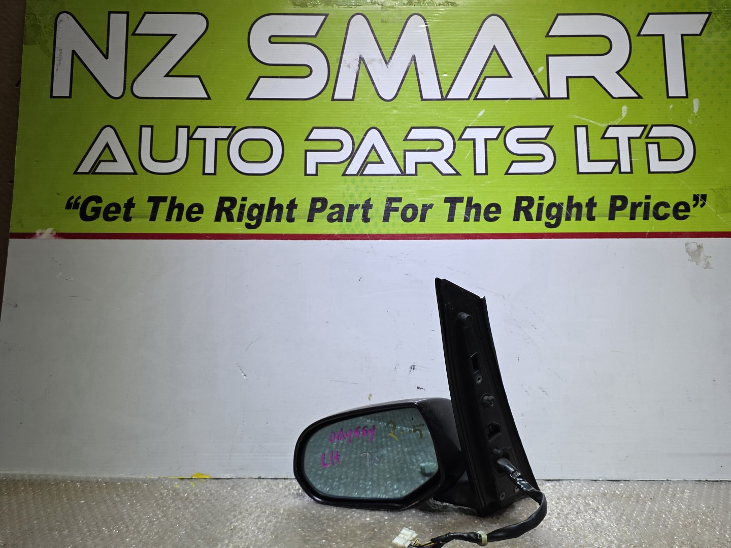 2005 Honda Odyssey- Left Door Mirror PN: 7 wires
