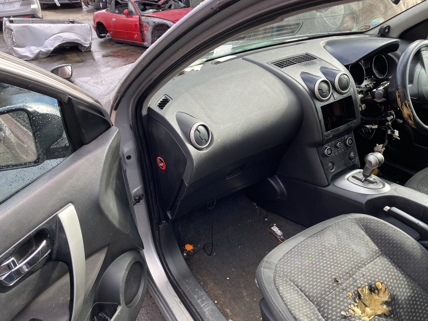 2008 Nissan Dualis  Dismantling For Parts