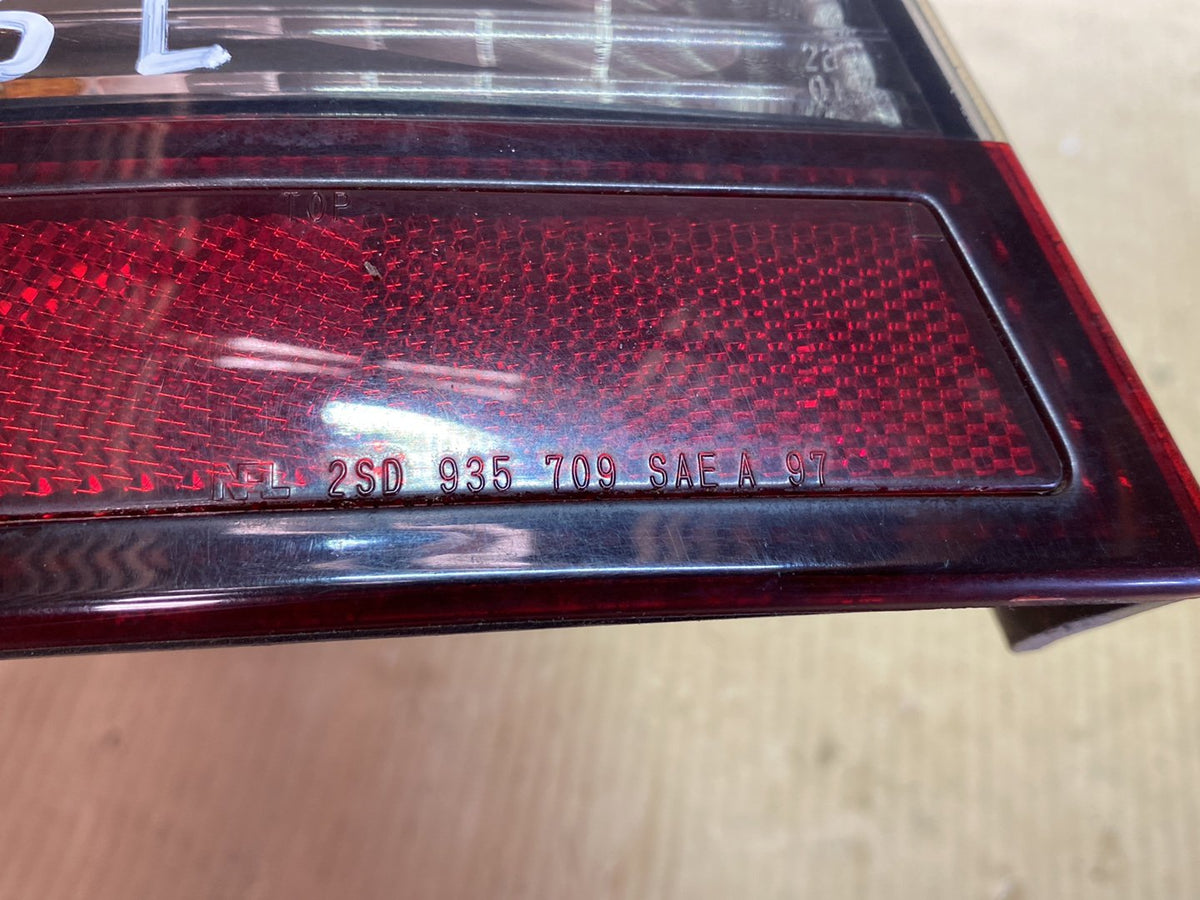 2002 Subaru Legacy BE9 - Left Taillight PN: see photo