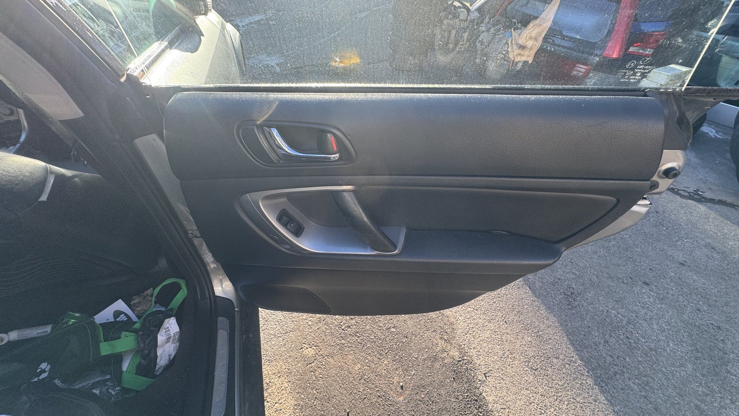 2005 Subaru Outback 3.0 R Limited  Dismantling For Parts