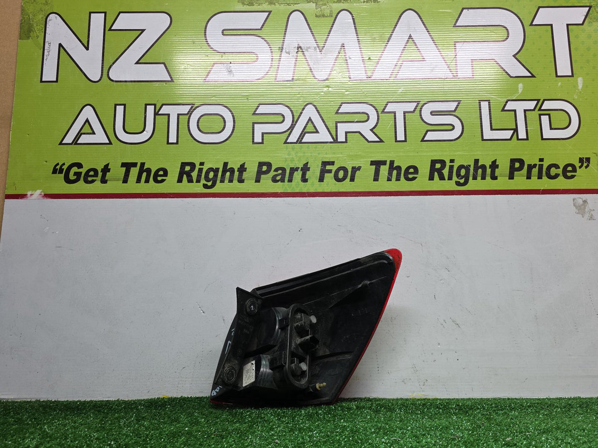 2008 Nissan Dualis - Left Taillight PN: 05090