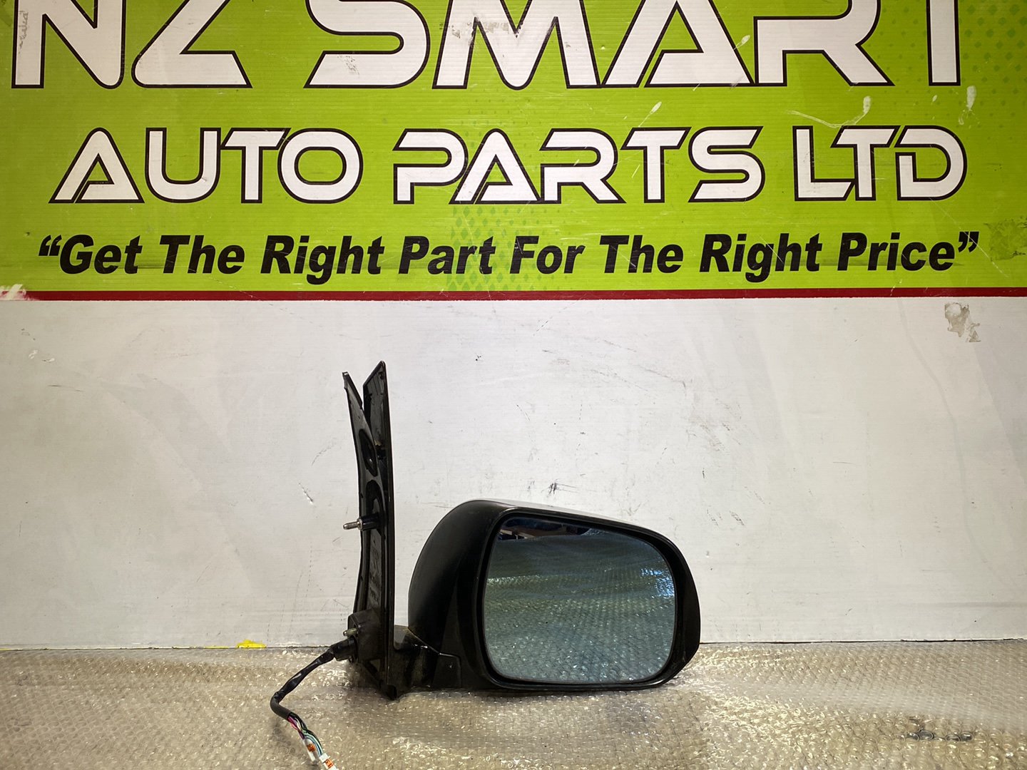 2007 Used Toyota Estima- Right Door Mirror PN: 2 plugs 8 wires