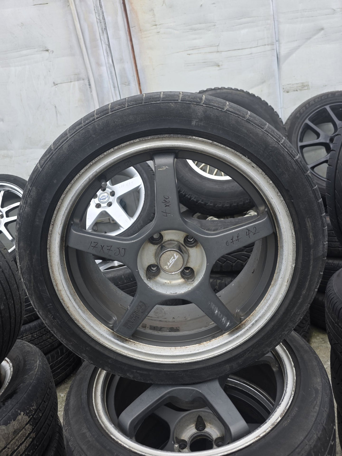 Mag Wheel Set 4x100 Stud Pattern/ Wheel Size: 17x7 JJ/ Offset: 42
