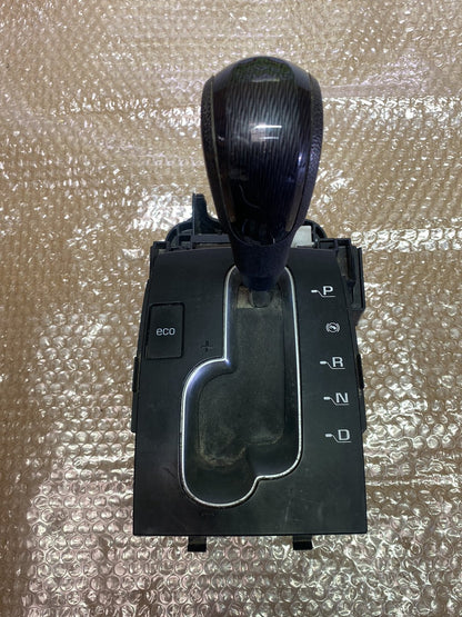 2013 Holden Captiva- Gear Stick/Shifter PN: see photos