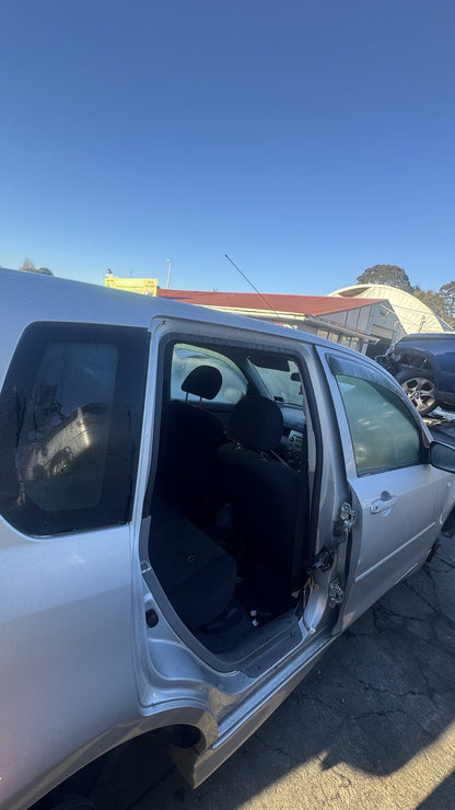 2004 Mazda Demio DY5W  Dismantling For Parts