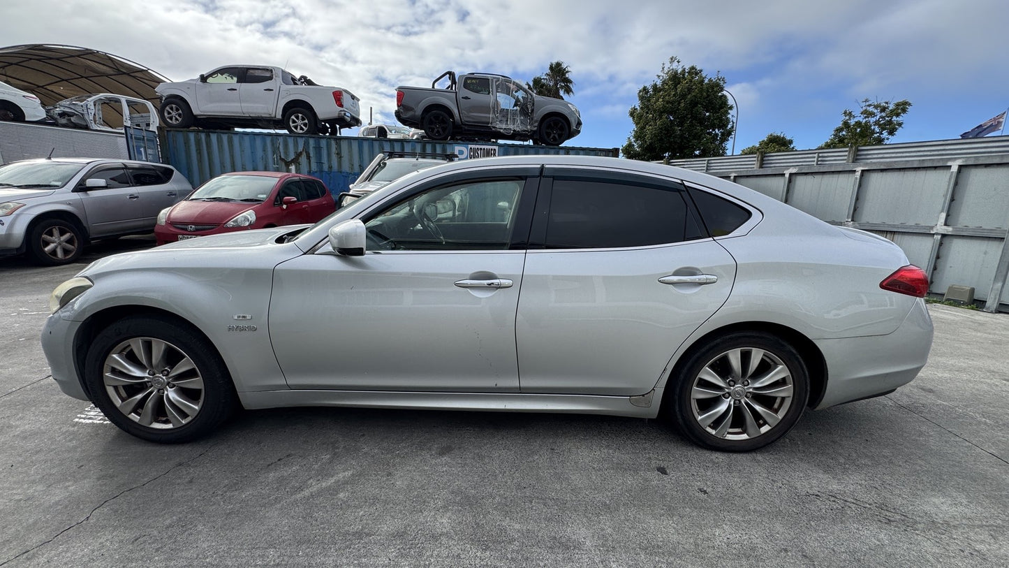 2011 Nissan Fuga Hybrid HY51  Dismantling For Parts