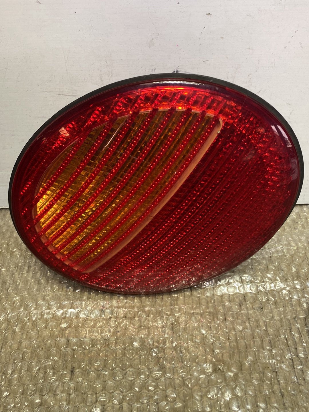 2005 Volkswagen Beetle- Left Taillight PN: W:IC0945095F