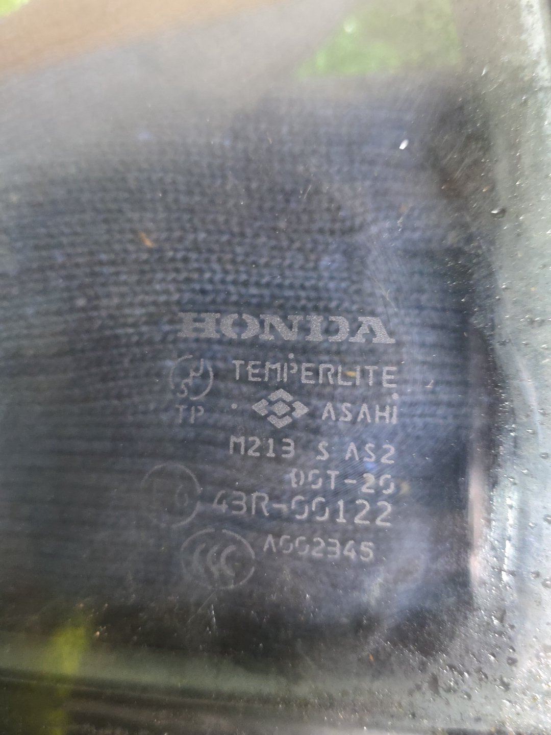 2004 Honda Civic - Left Rear Quarter Door Glass PN: M213