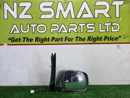 2001 to 2007 Used Toyota Noah/Voxy AZR6- Right Door Mirror - 5 Wire, 012209