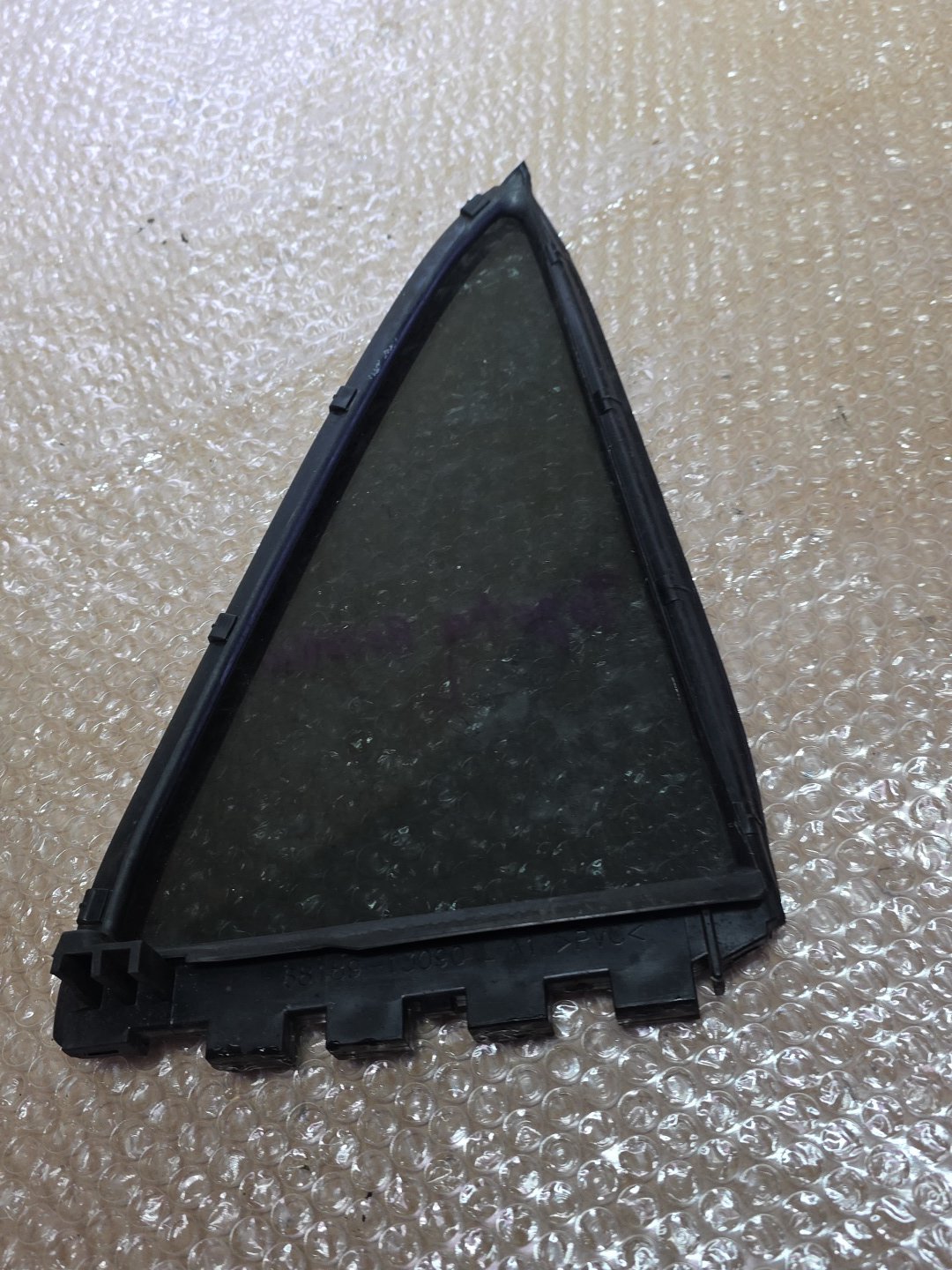 2004 Toyota Corolla - Left Rear Quarter Door Glass PN: M2L3
